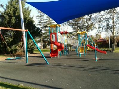 Weeroona Park Stanthorpe playground